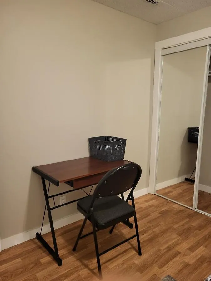 Cozy Private Rooms In Suite Edmonton Canada