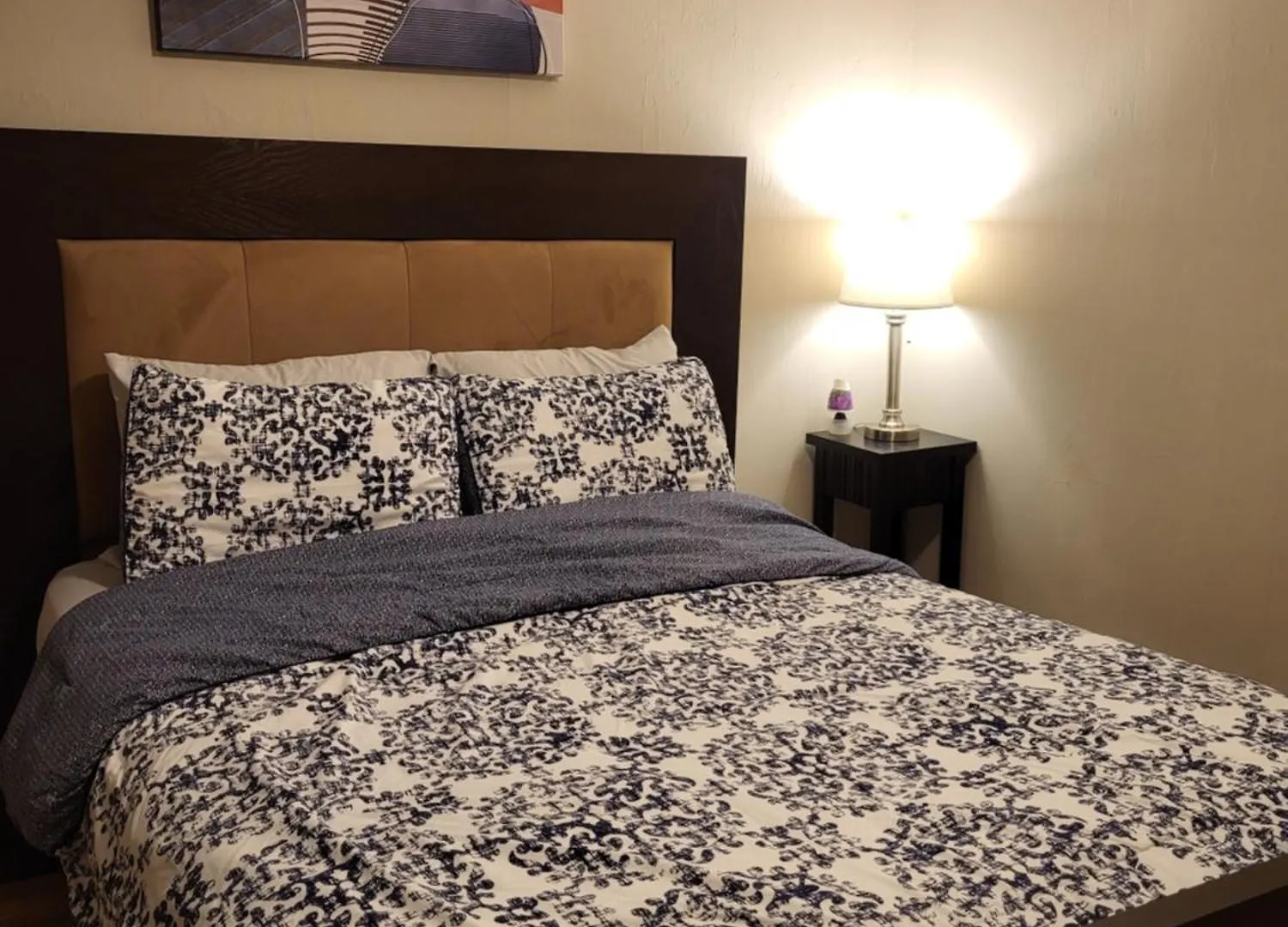 Cozy Private Rooms In Suite Edmonton Homestay
