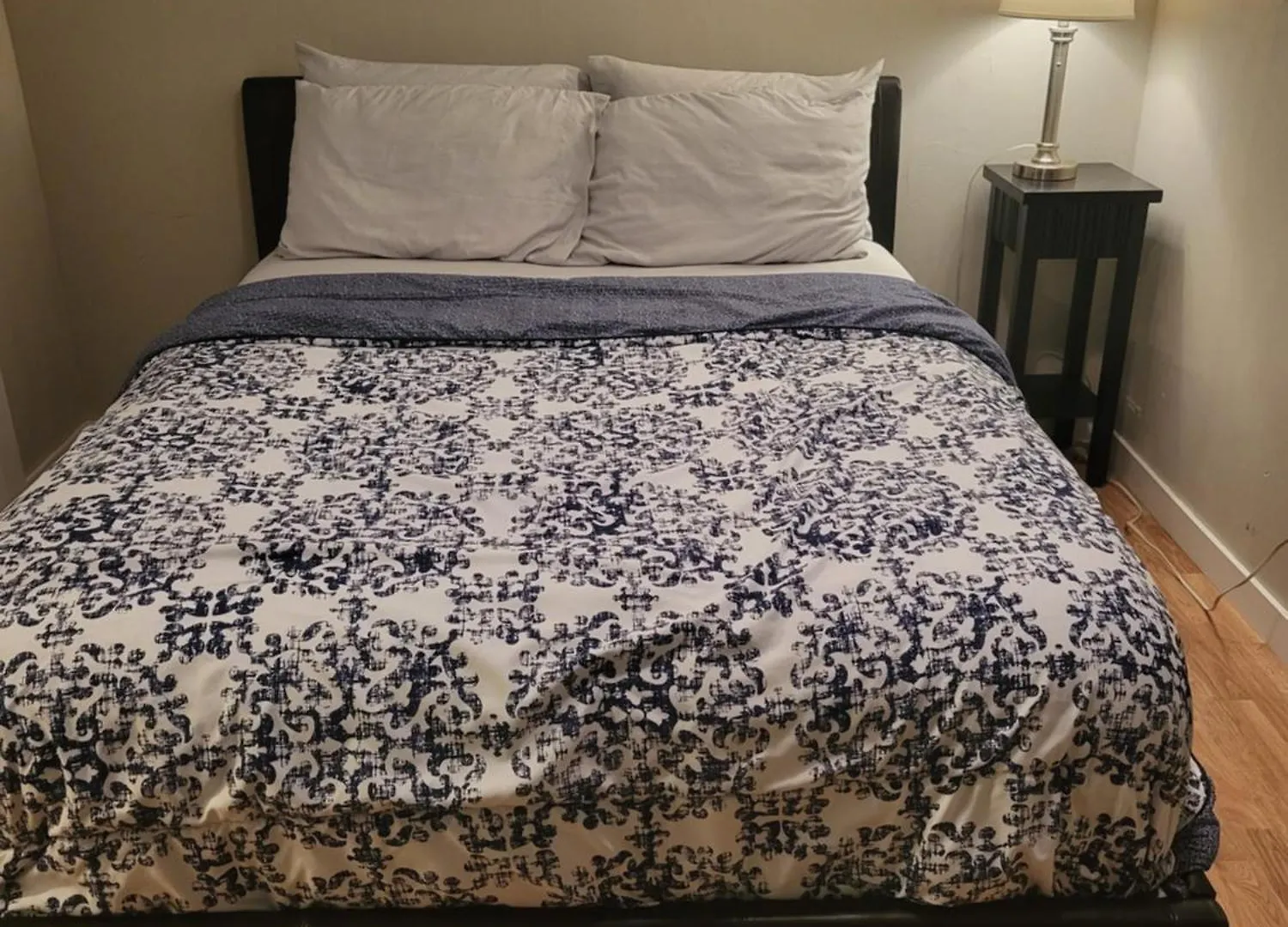 Cozy Private Rooms In Suite Edmonton 0*,